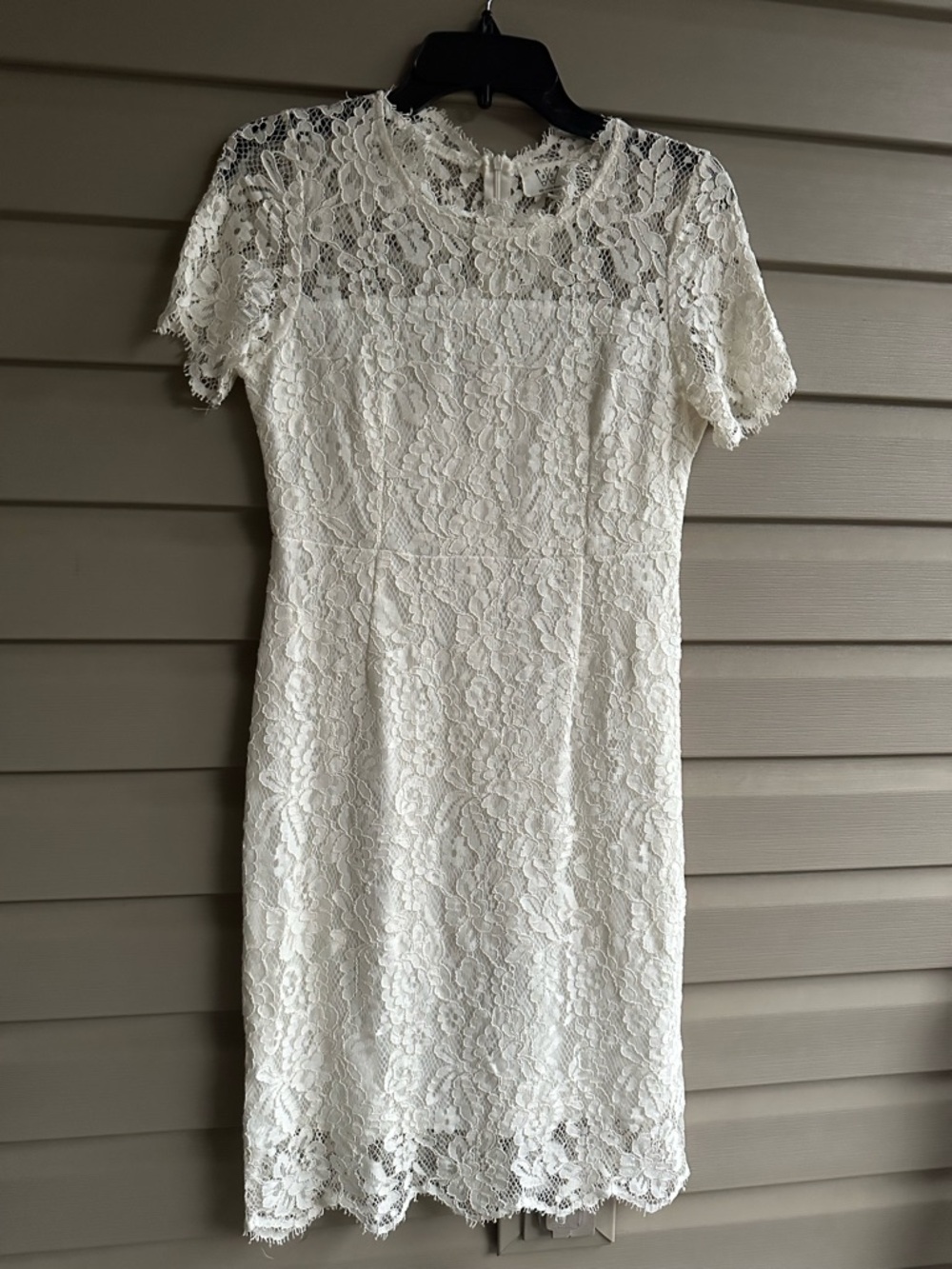 White Lace Midi Dress with Short Sleeves Size Medium (K)